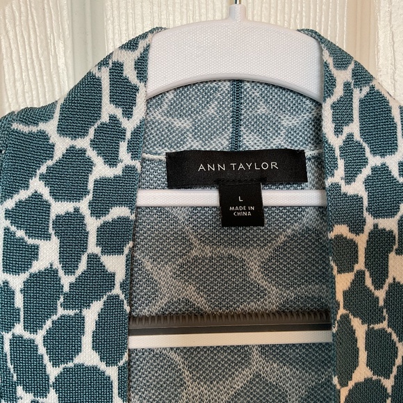 Ann Taylor animal print duster cardigan size Large - Picture 3 of 5
